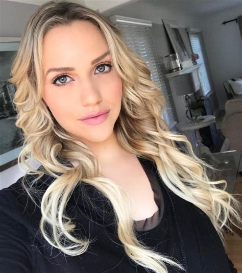 Mia Malkova Age, Boyfriend, Husband, Family, Biography & More